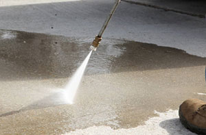 Pressure Washing Resin Driveways Pressure Washing a Resin Driveway in Glasgow